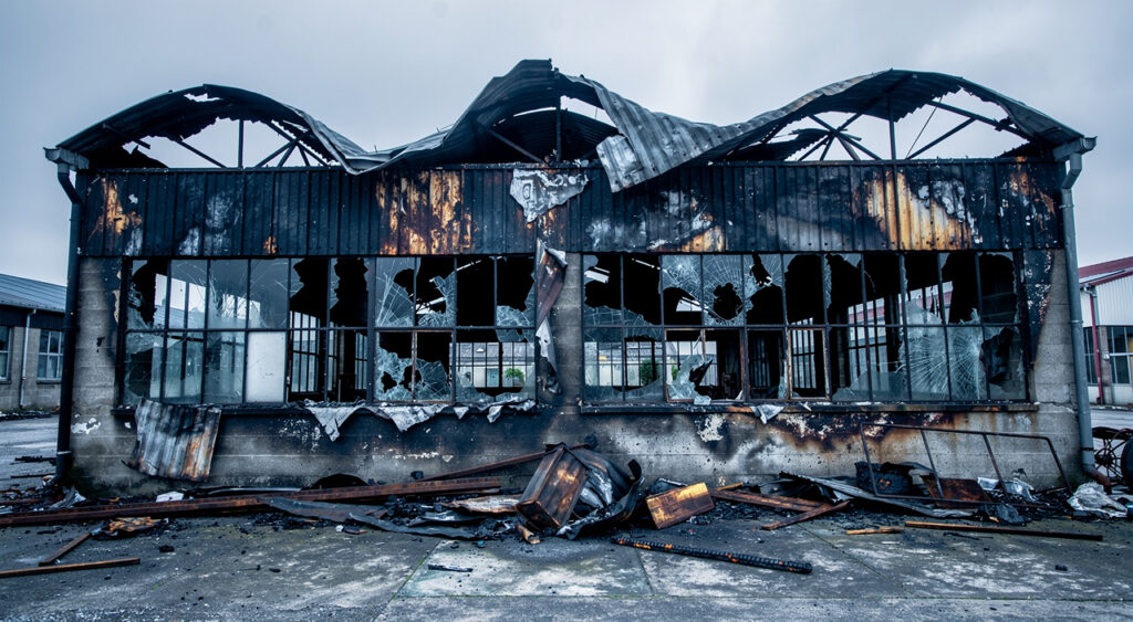 Incendie à l'usine Tancogne au Lude : salariés évacués, avenir incertain