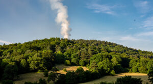 Incendie à Saint-Privat-du-Dragon : 61 pompiers mobilisés, 7 hectares brûlés