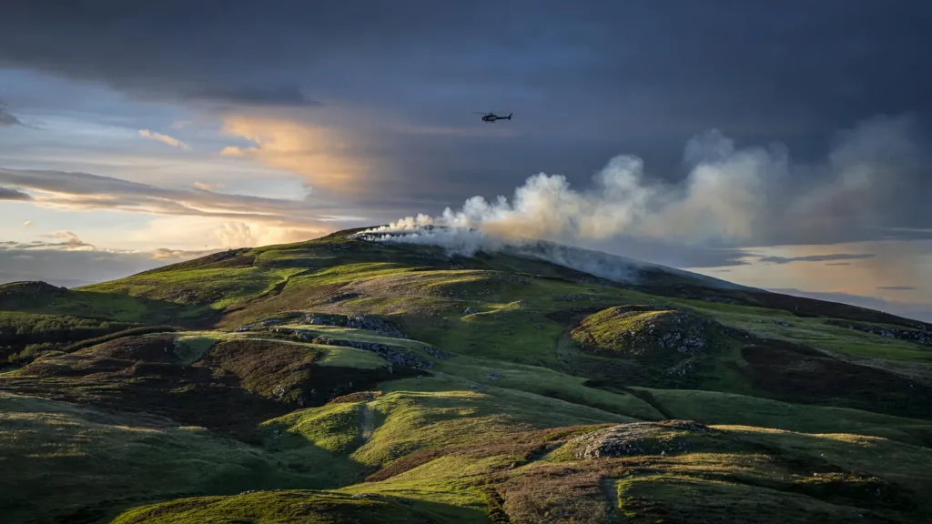 Incendie au Ménez Hom : le feu maîtrisé après 30 hectares brûlés, 192 pompiers toujours sur zone