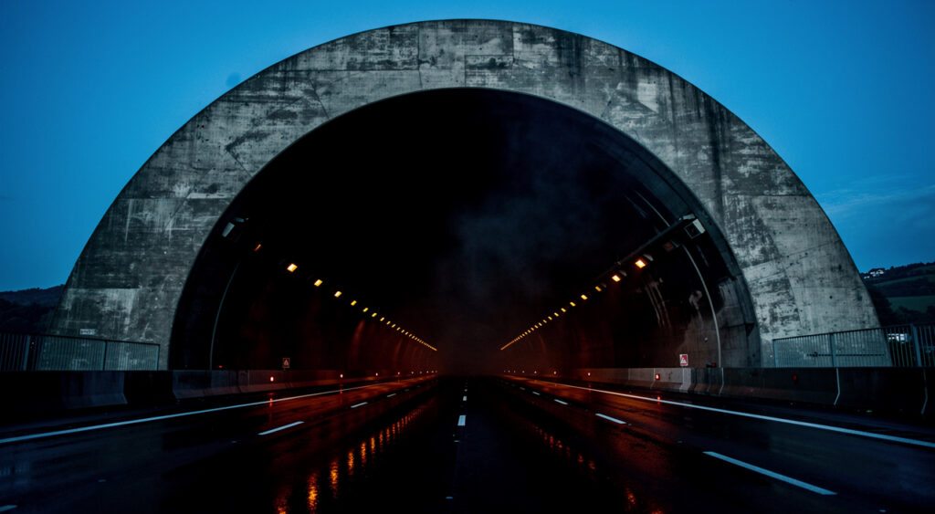 Incendie d'un poids lourd dans le tunnel du Landy sur l'A1 : circulation rétablie à 10h25