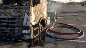 Incendie d&rsquo;un poids-lourd sur l&rsquo;A36 à Phaffans : 17 pompiers mobilisés, aucun blessé