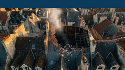 Incendie rue Basse du Château à Chambéry : 70 pompiers mobilisés, feu maîtrisé