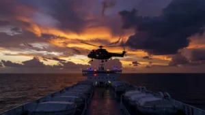 Incendie sur le ferry GNV Azzurra : quatre pompiers corses hélitreuillés au large de Senetosa