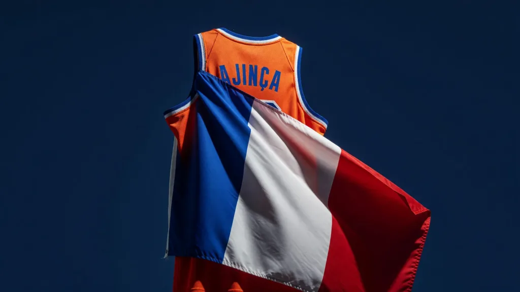 Les Knicks champions s'offrent les droits de deux Français : Melvin Ajinça et Louis Labeyrie