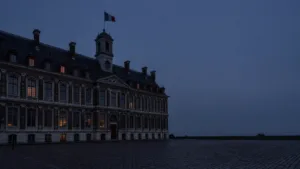 Lille : minute de silence au conseil municipal pour Lyhanna et Noahm