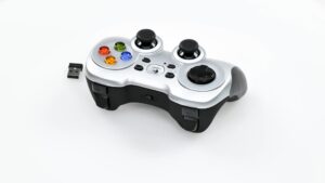 Logitech F710