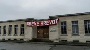 Lourdes : les enseignants du collège Sarsan en grève contre la surveillance du brevet