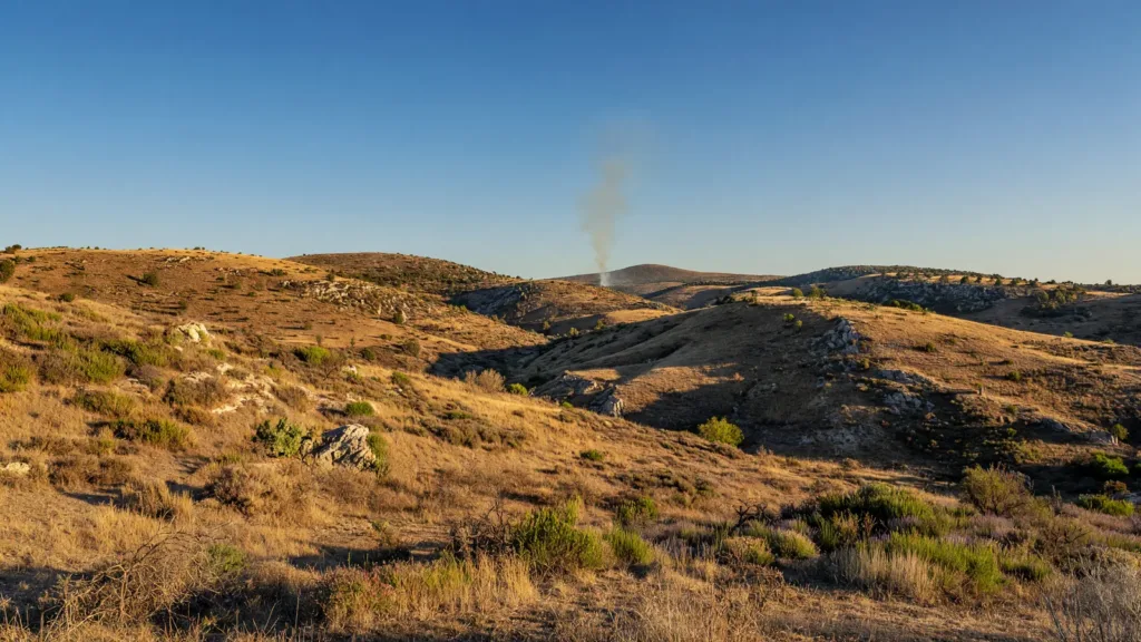 Lozère : un incendie de broussailles mobilise les pompiers à Saint-André-de-Lancize