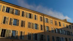 Lyon 7e : après 19 heures sans électricité sous 40°C, les sinistrés réclament des indemnités