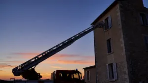 Manosque : une octogénaire évacuée dans l&rsquo;incendie de son appartement, trois personnes relogées