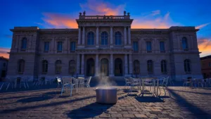 Marseille : le Secours Catholique installe un dîner solidaire devant la Préfecture