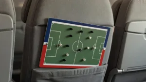 Mbappé et Olise : débrief tactique dans l&rsquo;avion des Bleus après France-Irak