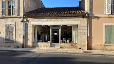 Mende : la Boutik Soleil du Secours catholique organise sa braderie à -50 %
