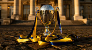 Metz : liesse place d&rsquo;Armes pour le retour triomphal des Dragonnes championnes d&rsquo;Europe