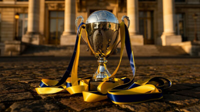 Metz : liesse place d&rsquo;Armes pour le retour triomphal des Dragonnes championnes d&rsquo;Europe