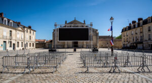 Obsèques d&rsquo;André Santini le 8 juin à 14h30 à Saint-Étienne, la succession s&rsquo;organise