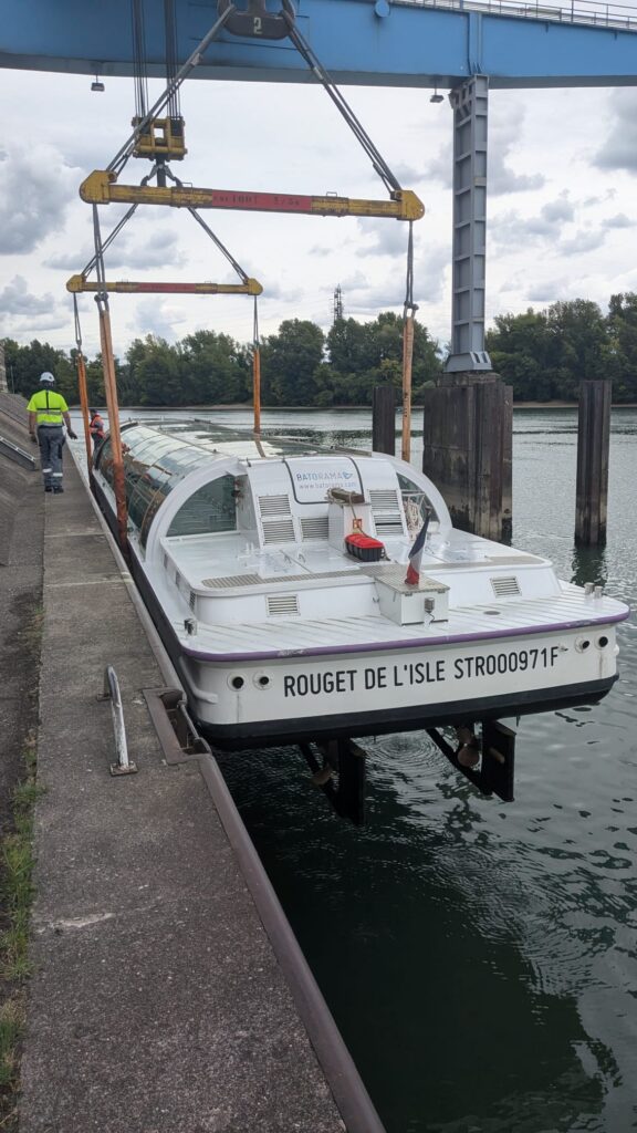 Strasbourg : 119 passagers évacués sans blessé après une brèche sur le bateau Batorama