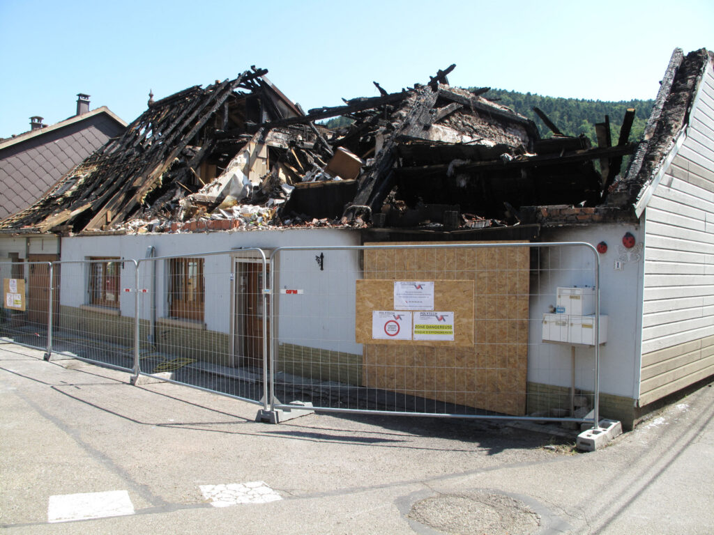 Incendie à Sewen : une maison détruite, trois personnes secourues, 45 pompiers mobilisés