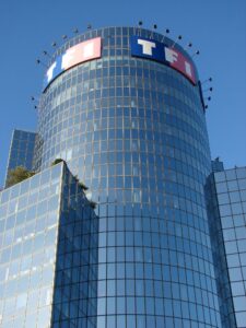TF1 verrouille les Bleus et l&rsquo;Euro 2028 : une manne pour le foot français