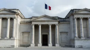 Pau : minute de silence à la préfecture pour l&rsquo;adjudant Gwenaël Raffoux