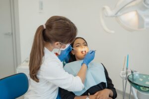 Peur du dentiste : comprendre la phobie dentaire et les solutions pour la surmonter