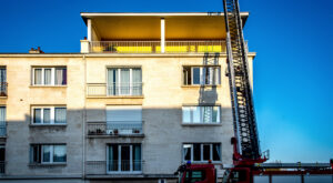 Roanne : un homme de 36 ans secouru après avoir menacé de sauter du 6e étage