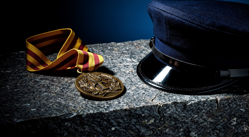 Rodez : quatre pompiers aveyronnais décorés pour sauvetages lors de la JNSP place Foch