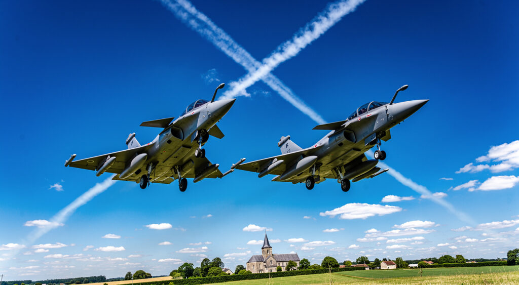 Romestaing : hommage solennel à la Résistance avec la sous-préfète, la consule US et deux Rafale