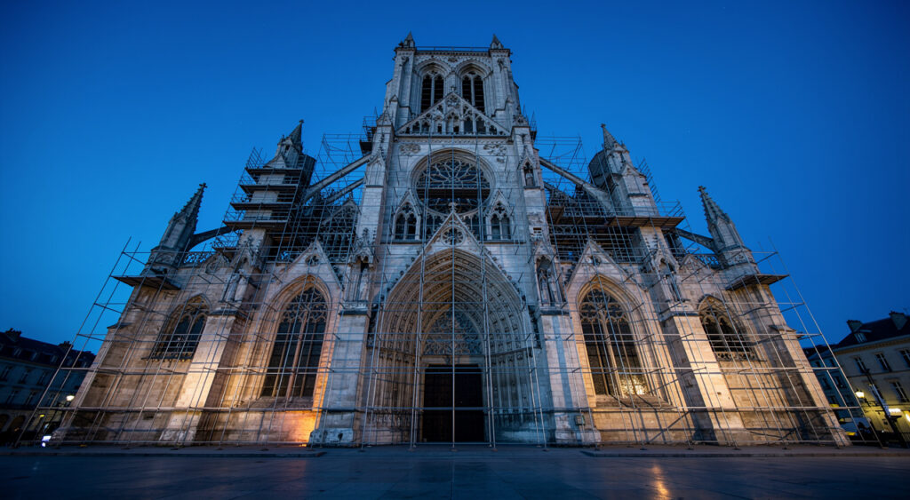 Saint-Denis : plaintes de la préfecture, de la mairie et de l'association après la banderole « Remigration »
