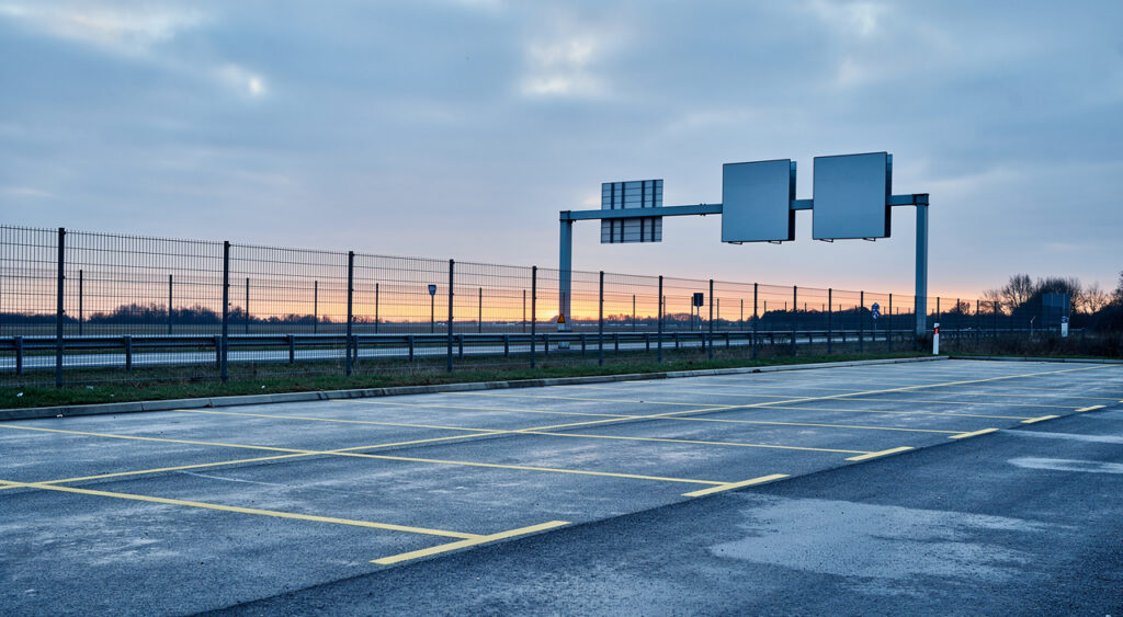 Saint-Hilaire-Cottes : 8,5 M€ pour le nouveau parking sécurisé poids lourds sur l&rsquo;A26