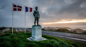 Sainte-Marie-du-Mont : hommage aux marins danois du D-Day avec l&rsquo;ambassadrice