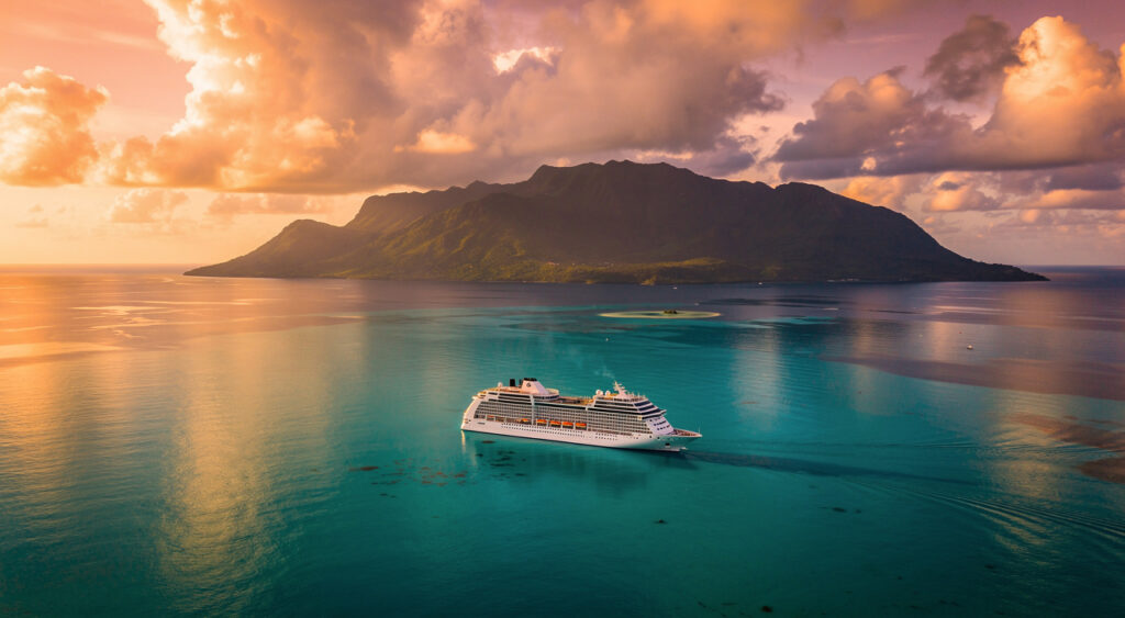 Seven Seas Navigator : dernière escale de la saison à Mayotte avec 371 passagers