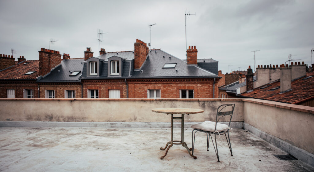 Toulouse : l'acheteur trompé par une terrasse de 75 m² inaccessible, l'agence condamnée