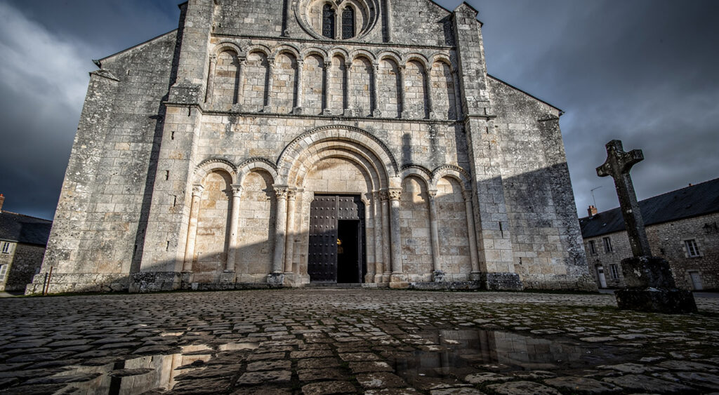 Triel-sur-Seine : un homme ivre tente d&rsquo;entrer dans l&rsquo;église Saint-Martin en criant « Allah akbar »
