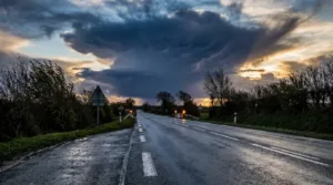 Vigilance jaune orage dans le Rhône : le préfet appelle à la prudence