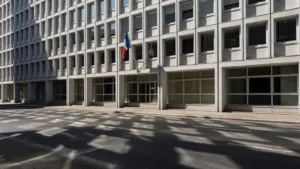 Vigilance rouge canicule en Seine-Saint-Denis : le préfet Julien Charles réunit une troisième fois les maires