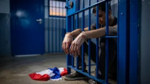 141 interpellations à Paris après la défaite des Bleus