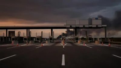 A5 : un véhicule en feu au péage des Éprunes perturbe la circulation