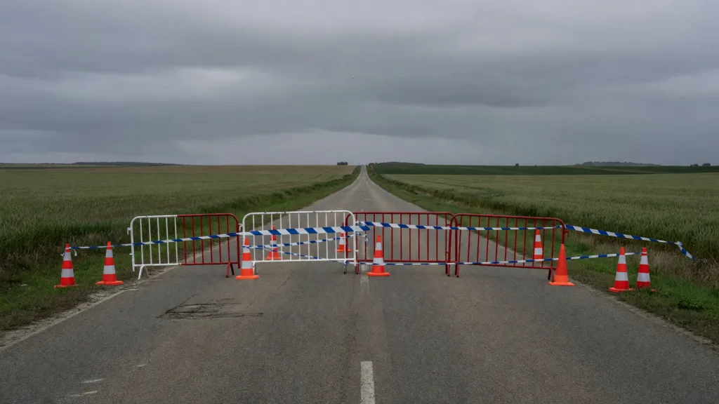 Ain : un chauffeur routier de 72 ans meurt dans un accident