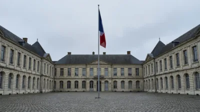 Alençon : minute de silence pour le sapeur-pompier Baptiste Gerfaud-Valentin