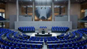 Allemagne : Jens Spahn démissionne après une controverse sur la GPA