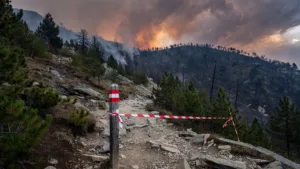 Ariège : incendie en haute montagne, GR10 et lacs d&rsquo;altitude fermés