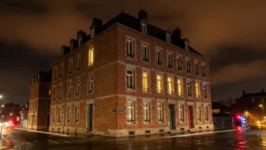 Arras : 14 personnes intoxiquées après un incendie dans un immeuble