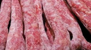 Aveyron : rappel urgent de saucisses Jasse Larzou pour risque de salmonellose