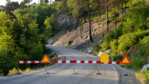 Bart : la D663 pourrait rouvrir en septembre après l&rsquo;incendie du Mont-Bart