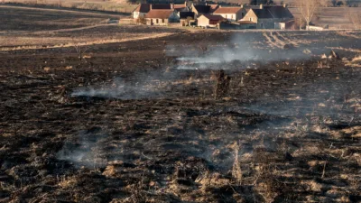 Brionne : 20 personnes évacuées lors d'un feu d'herbes sèches
