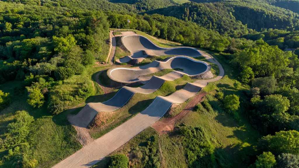 Championnats de France de BMX Racing : Besançon accueille l'élite nationale sur la piste du Rosemont