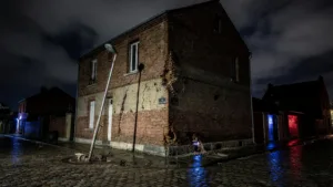 Charleville-Mézières : une voiture s&rsquo;encastre dans une maison, cinq jeunes blessés