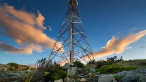 Chausey : le préfet acte une feuille de route pour la 4G, les soins et l&rsquo;eau