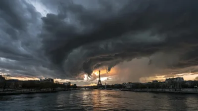 Des orages au sud de Paris après les incendies de Fontainebleau et de la Grange